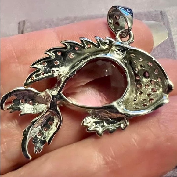 Stunning 15 carat Ametrine Fish Pendant - Picture 2 of 3